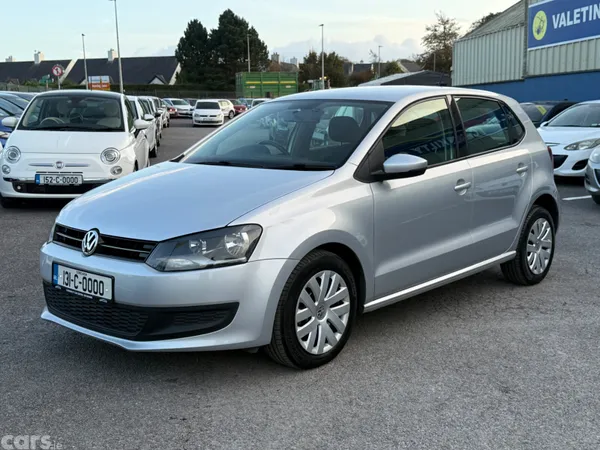 Volkswagen Polo Hatchback, Petrol, 2013, Silver