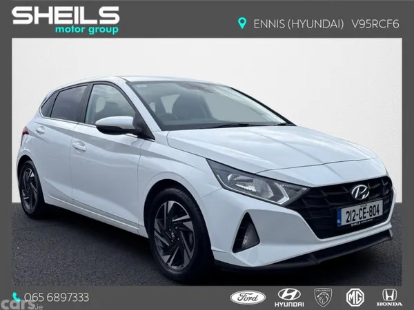Hyundai i20 Hatchback, Petrol, 2021, White
