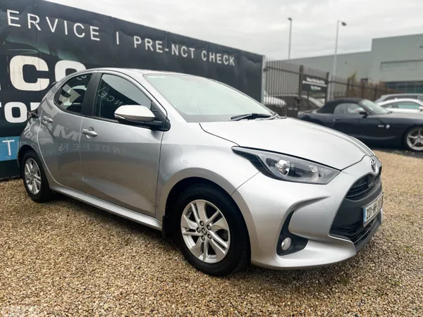 Toyota Yaris Hatchback, Petrol Hybrid, 2023, Grey