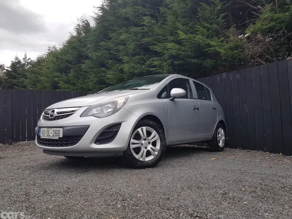 Opel Corsa Hatchback, Petrol, 2014, Silver