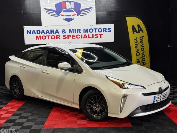 Toyota Prius Hatchback, Petrol Hybrid, 2022, White