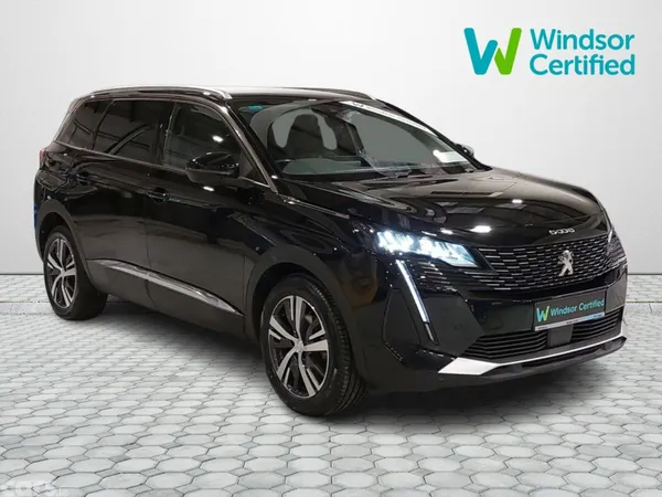 Peugeot 5008 MPV, Petrol, 2022, Black