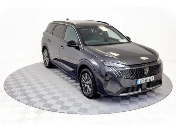 Peugeot 5008 SUV, Petrol Hybrid, 2026, Grey