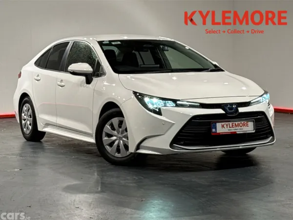 Toyota Corolla Saloon, Petrol Hybrid, 2024, White