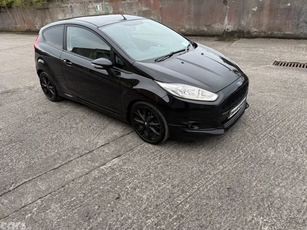 Ford Fiesta Hatchback, Petrol, 2015, Black