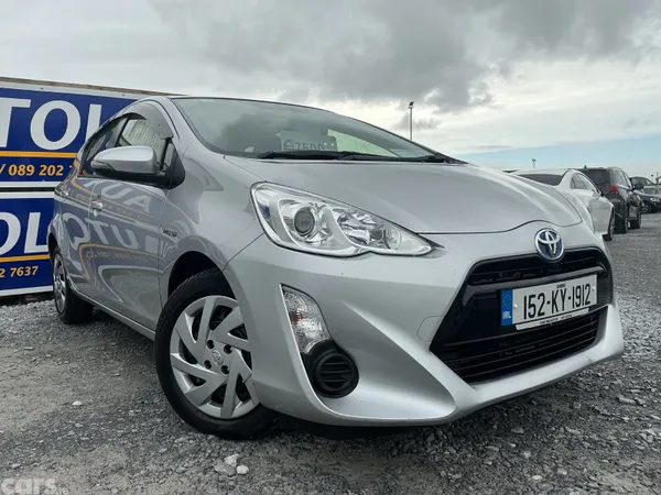 Toyota Aqua Hatchback, Petrol Hybrid, 2015, Silver