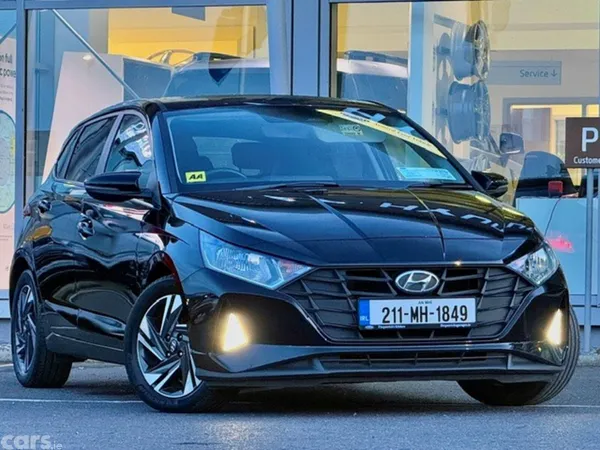 Hyundai i20 Hatchback, Petrol, 2021, Black