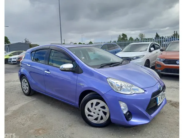 Toyota Aqua Hatchback, Petrol Hybrid, 2016, Blue