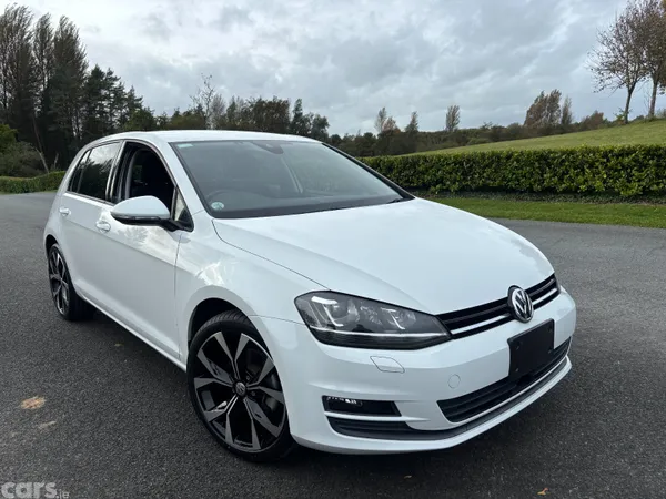 Volkswagen Golf Hatchback, Petrol, 2015, White