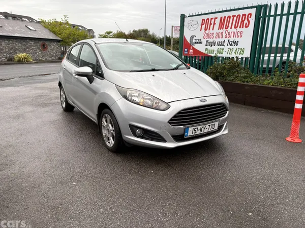 Ford Fiesta Hatchback, Petrol, 2015, Silver