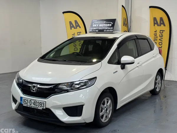 Honda Fit Hatchback, Petrol Hybrid, 2015, White