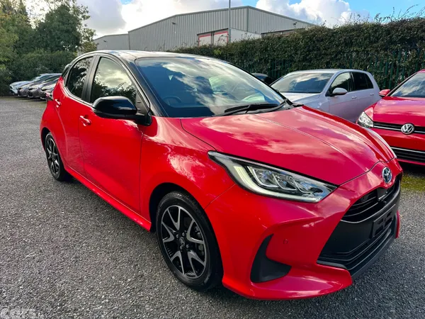 Toyota Yaris Hatchback, Petrol Hybrid, 2021, Red
