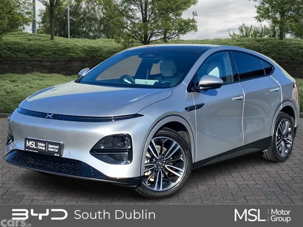 XPeng G6 Hatchback, Electric, 2025, Grey