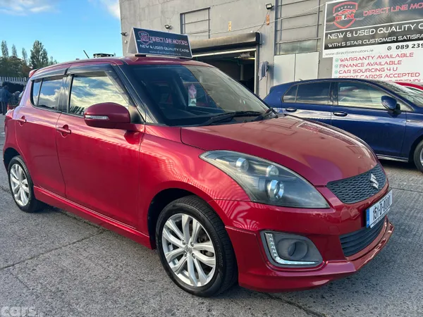 Suzuki Swift Hatchback, Petrol, 2015, Red