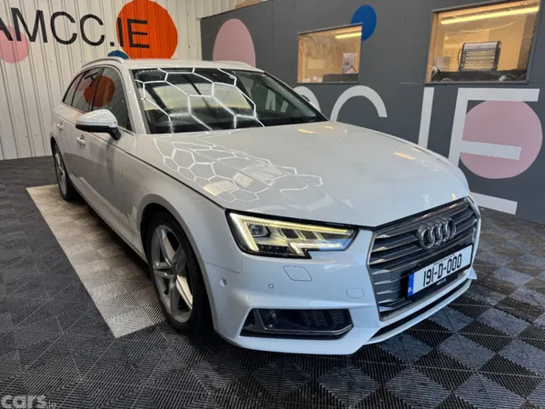 Audi A4 Estate, Petrol, 2019, White