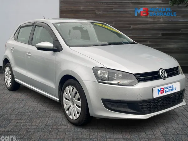 Volkswagen Polo Hatchback, Petrol, 2013, Silver