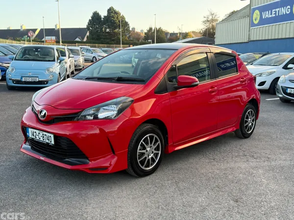 Toyota Vitz Hatchback, Petrol, 2014, Red