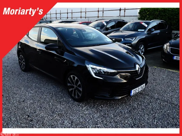 Renault Clio Hatchback, Petrol, 2023, Black