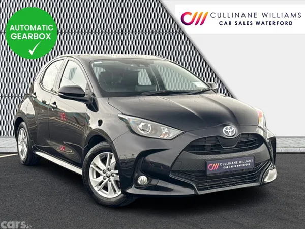 Toyota Yaris Hatchback, Petrol Hybrid, 2023, Black
