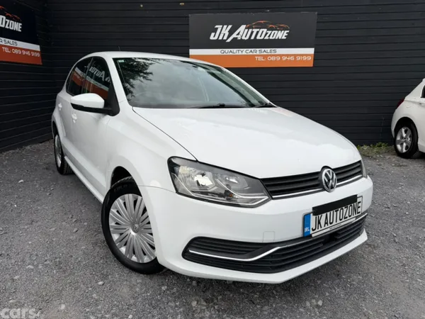 Volkswagen Polo Hatchback, Petrol, 2014, White