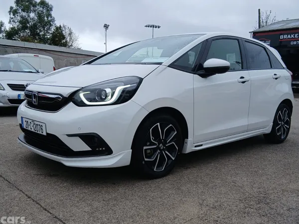 Honda Fit Hatchback, Petrol Hybrid, 2021, White