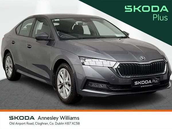 Skoda Octavia Saloon, Petrol, 2024, Grey