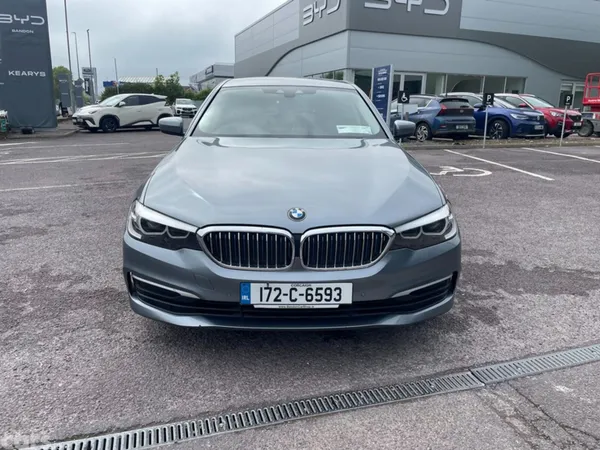 BMW 5-Series Saloon, Petrol Plug-in Hybrid, 2017, Blue