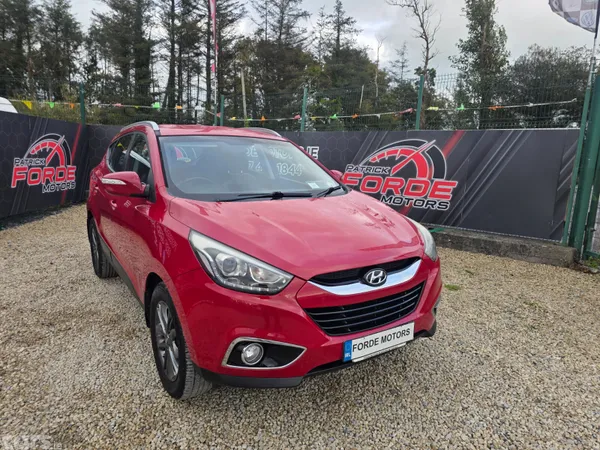 Hyundai ix35 SUV, Diesel, 2014, Red