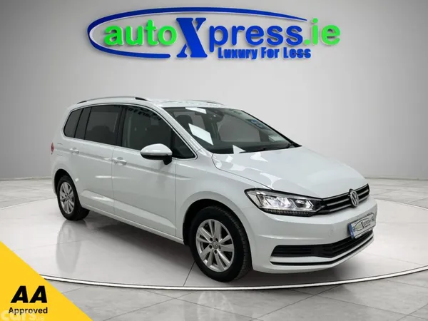Volkswagen Touran MPV, Petrol, 2020, White