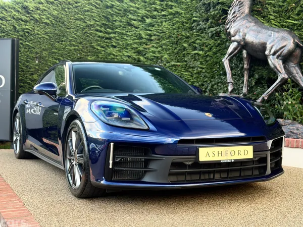 Porsche Panamera Hatchback, Petrol Plug-in Hybrid, 2024, Blue