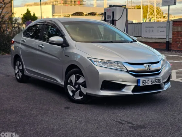 Honda Grace Saloon, Petrol Hybrid, 2015, Silver