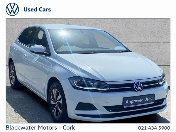 Volkswagen Polo Hatchback, Petrol, 2017, White