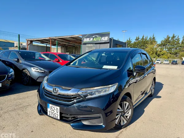 Honda Shuttle MPV, Petrol Hybrid, 2015, Blue