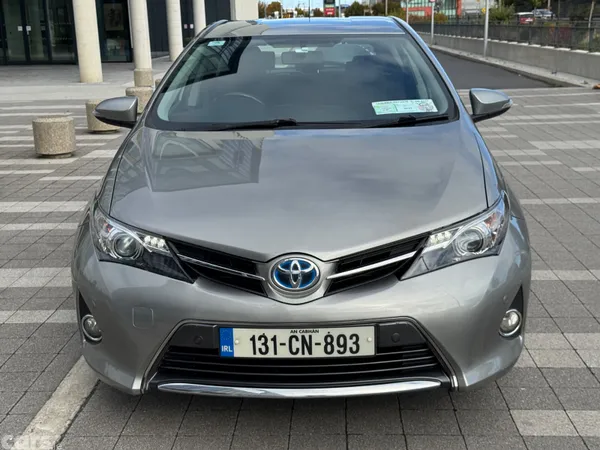 Toyota Auris Hatchback, Petrol Hybrid, 2013, Grey