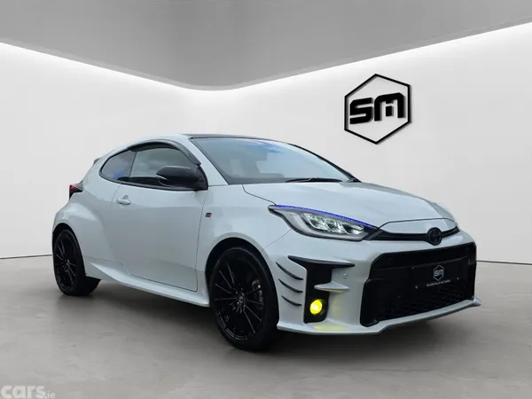 Toyota Yaris Hatchback, Petrol, 2021, White