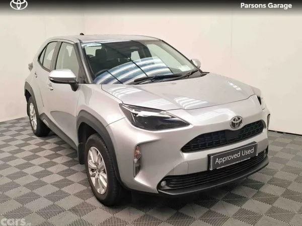 Toyota Yaris Cross Hatchback, Petrol Hybrid, 2026, Grey