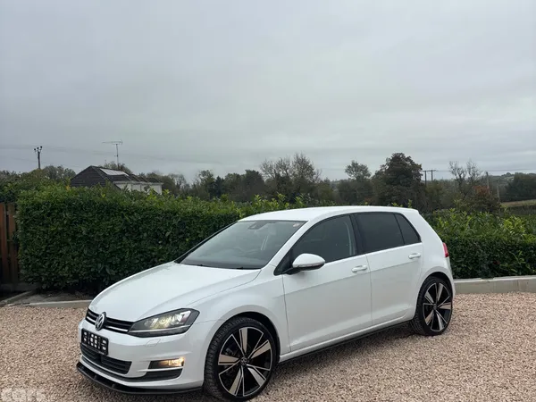 Volkswagen Golf Hatchback, Petrol, 2016, White