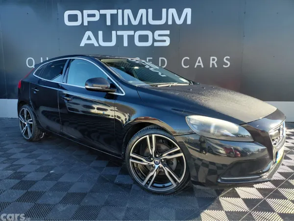 Volvo V40 Hatchback, Petrol, 2014, Black