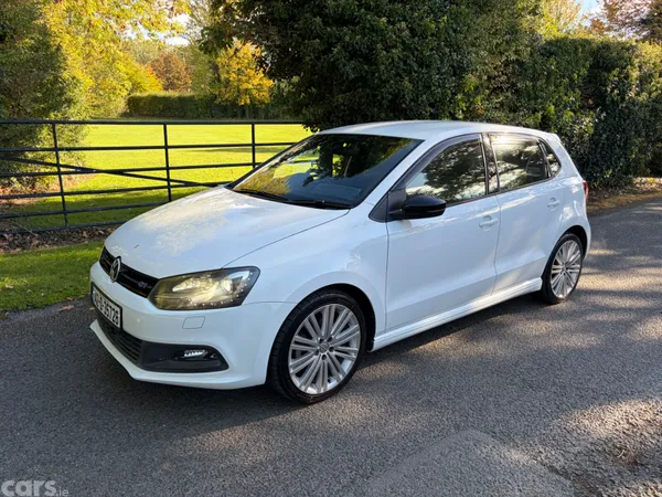 Volkswagen Polo Hatchback, Petrol, 2014, Blue