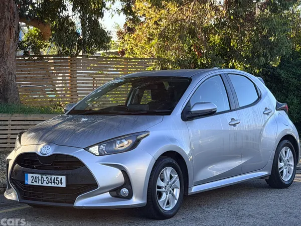 Toyota Yaris Hatchback, Petrol Hybrid, 2024, Grey