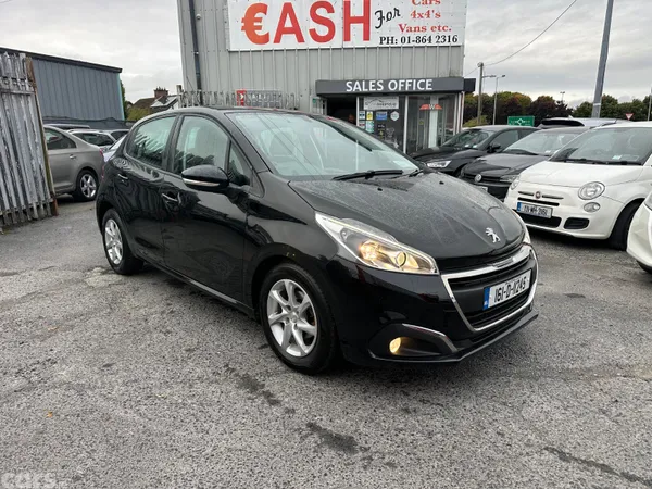 Peugeot 208 Hatchback, Petrol, 2016, Black