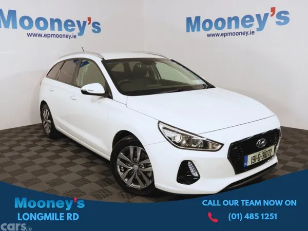Hyundai i30 Estate, Petrol, 2019, White