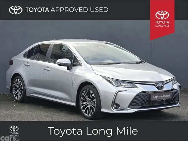 Toyota Corolla Saloon, Petrol Hybrid, 2025, Silver