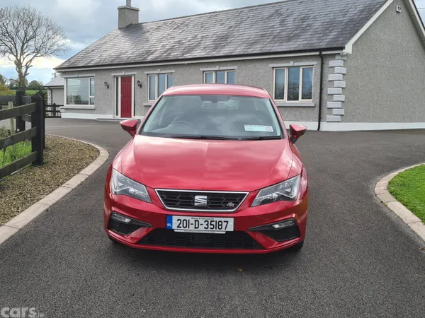 SEAT Leon Hatchback, Petrol, 2020, Red