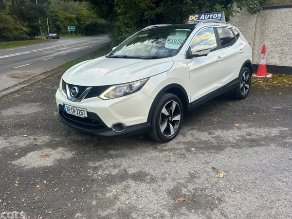 Nissan Qashqai Hatchback, Diesel, 2016, White