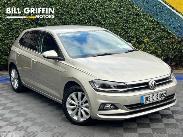 Volkswagen Polo Hatchback, Petrol, 2019, Gold