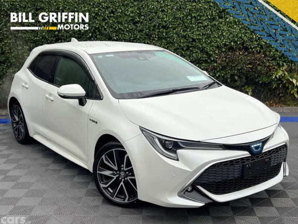 Toyota Corolla Hatchback, Petrol Hybrid, 2018, White