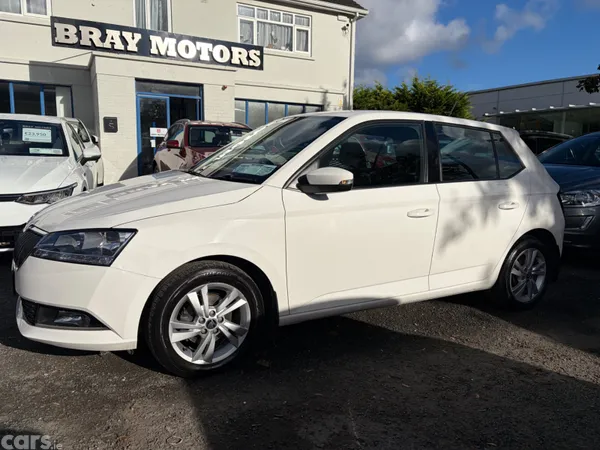 Skoda Fabia Hatchback, Petrol, 2021, White