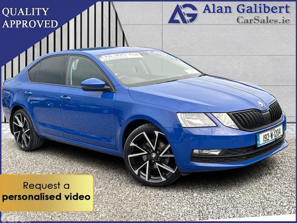 Skoda Octavia Hatchback, Petrol, 2019, Blue