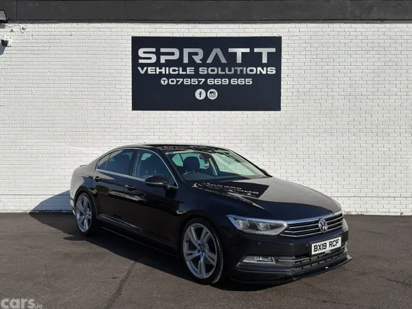 Volkswagen Passat Saloon, Diesel, 2019, Black